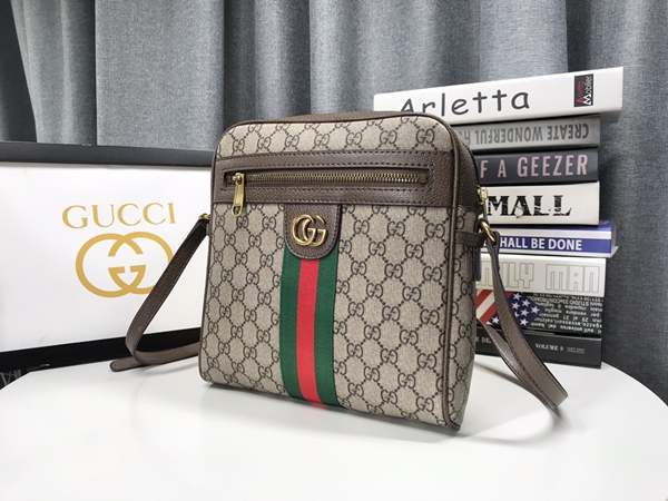 激安グッチバッグコピー側面デザイン